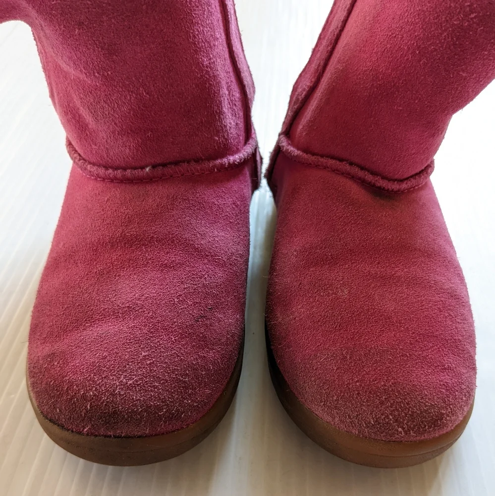 UGG Keelan kids pink suede fur lined boots